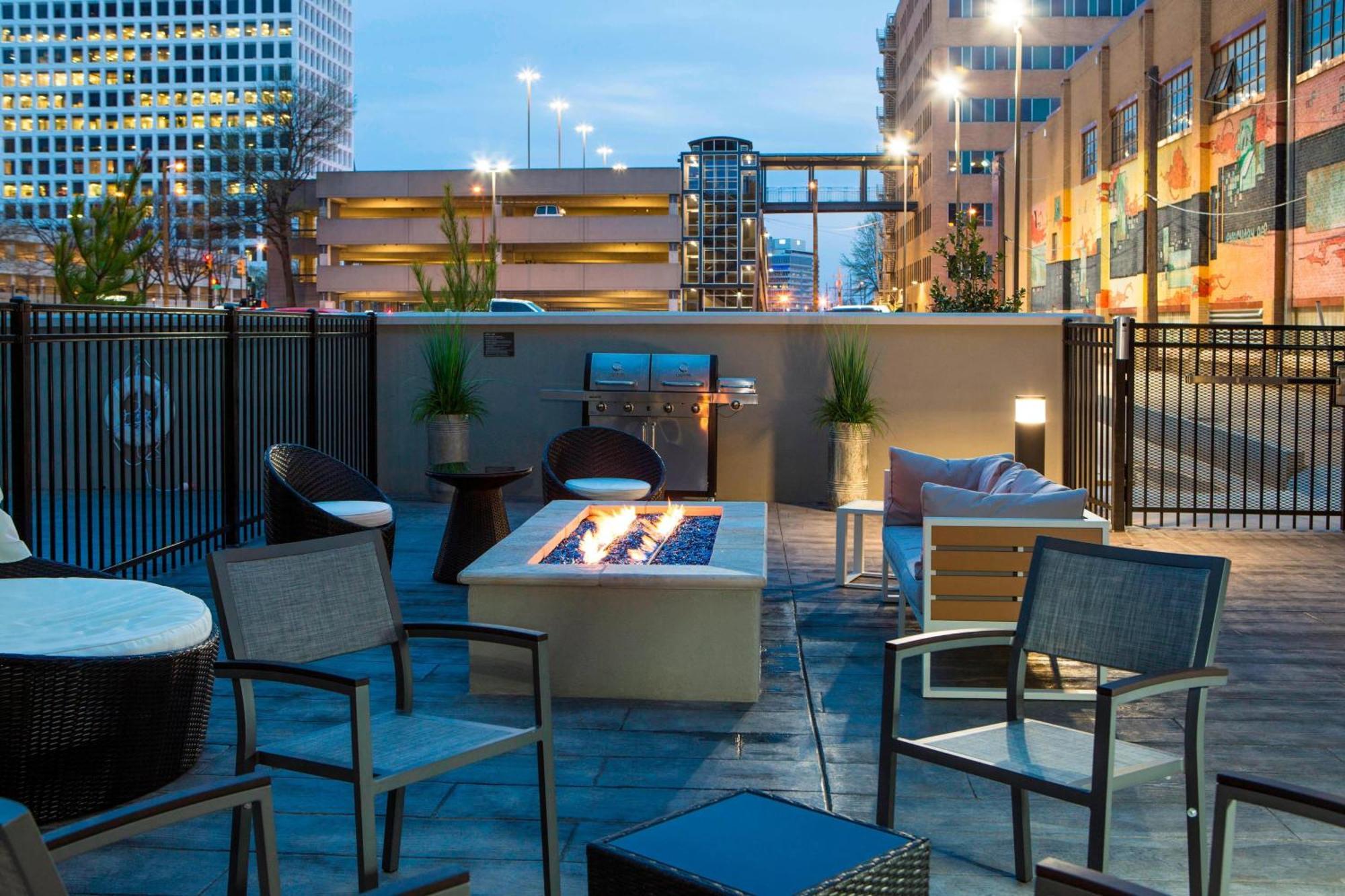 Residence Inn By Marriott Tulsa Downtown Extérieur photo